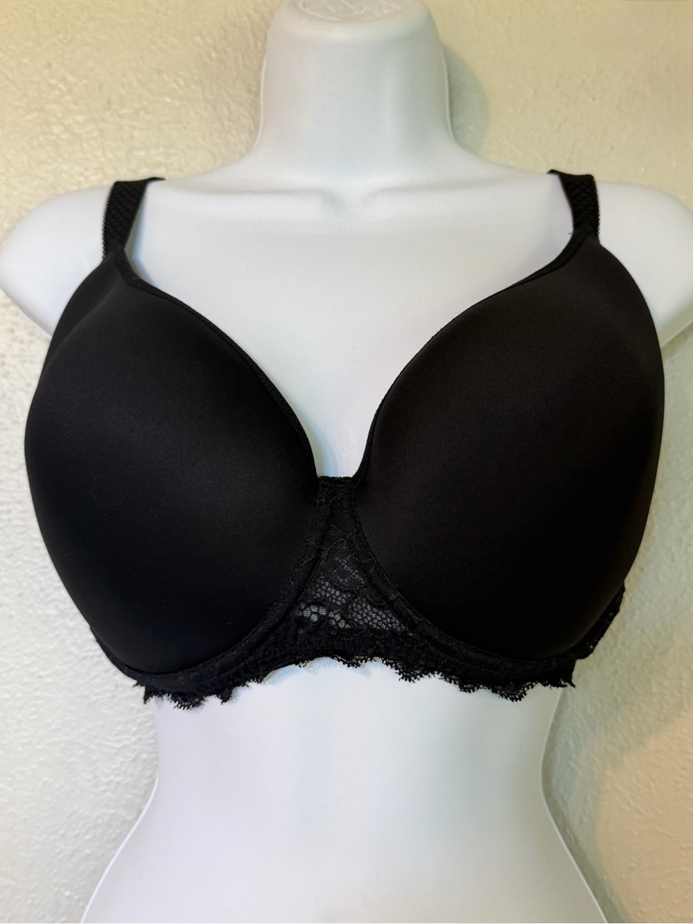 Simone Perele Caresse 3D Plunge T-Shirt Bra in Black Sz 32H - Picture 3 of 15